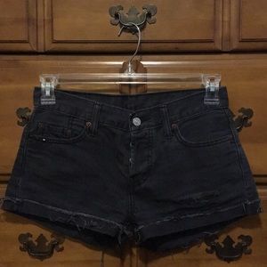 Black denim Levi’s shorts